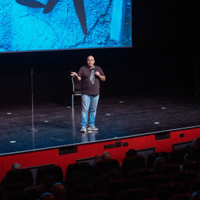 Photo from AMER ZAHR LIVE! at the Theatre - Mall of the Emirates in Dubai: Gallery Photo zojr0n