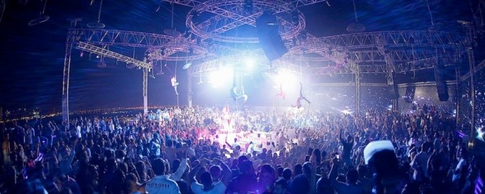 Dimitri Vegas Surprise Performance at WHITE Dubai