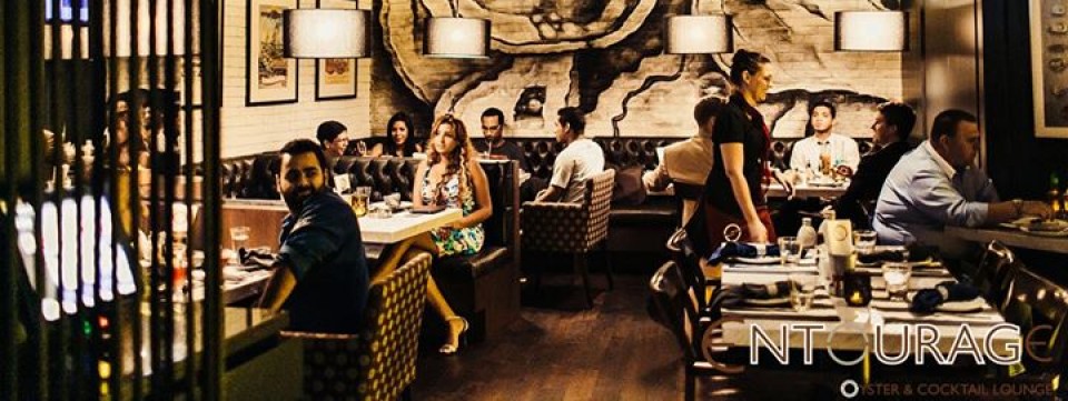 Ladies night at Entourage #Wednesday #SoukAlBahar