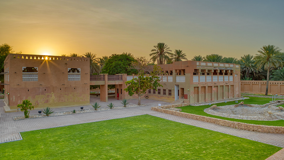 جولة التاريخ الحديث لمدينة العين