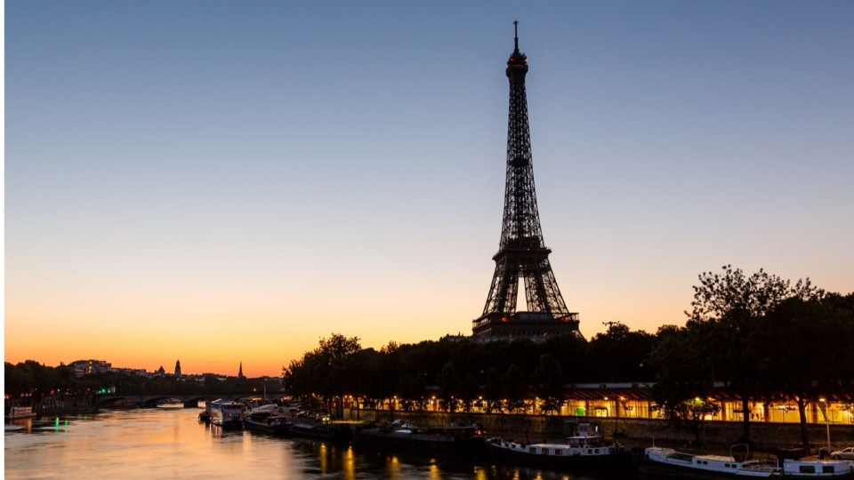 Audioguided Visit Of The Eiffel Tower 1st and 2nd floor reserved access Audioguided Visit Of The Eiffel Tower 1st and 2nd floor reserved access