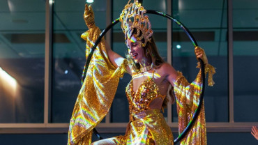 تجربة عشاء مع مشروبات في أورا سكاي بول