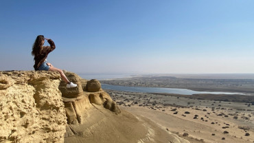 From Cairo: 4x4 Desert Safari with Sandboarding, Camel Ride, Magic Lake, and Lunch From Cairo: 4x4 Desert Safari with Sandboarding, Camel Ride, Magic Lake, and Lunch