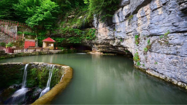 Full Day Hidirnebi Cal Cave Tour From Trabzon Full Day Hidirnebi Cal Cave Tour From Trabzon