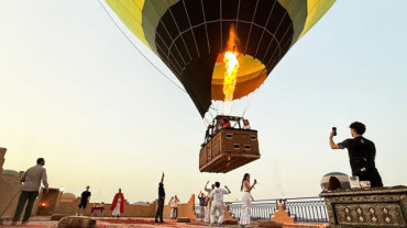 Hot Air Balloon Ride with Traditional Berber Breakfast in Marrakesh