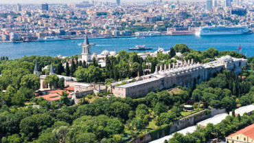 Istanbul: Topkapi Palace-Harem, Basilica Cistern, Blue Mosque, Hagia Sophia with Live Guide Istanbul: Topkapi Palace-Harem, Basilica Cistern, Blue Mosque, Hagia Sophia with Live Guide