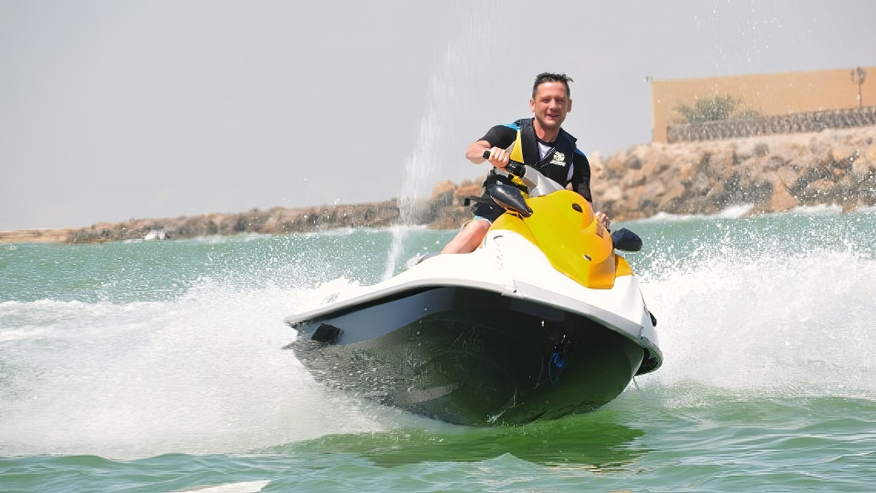 Jetski Daymaniyat Island Trip - Daymaniyat coast water sports