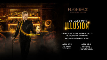 Шоу иллюзиониста Джо Лаберо в баре «Flashback Speakeasy»