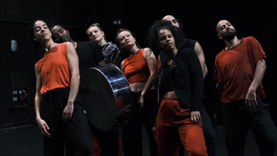 La Terre en Transe - Taoufiq Izeddiou