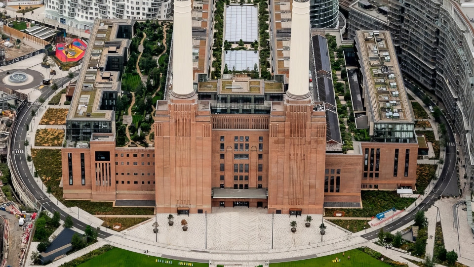 Lift 109 at Battersea Power Station Lift 109 at Battersea Power Station