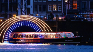 Light Festival: Cruise with Official Audio Guide