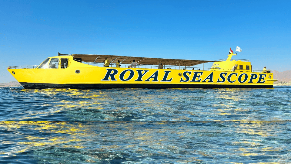 Makadi Bay: Royal Seascope Submarine Cruise & Snorkel stop