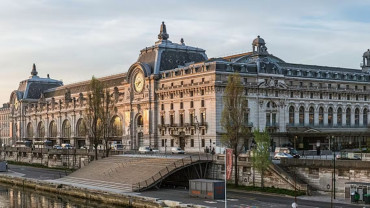 Musée d'Orsay: Dedicated Entrance