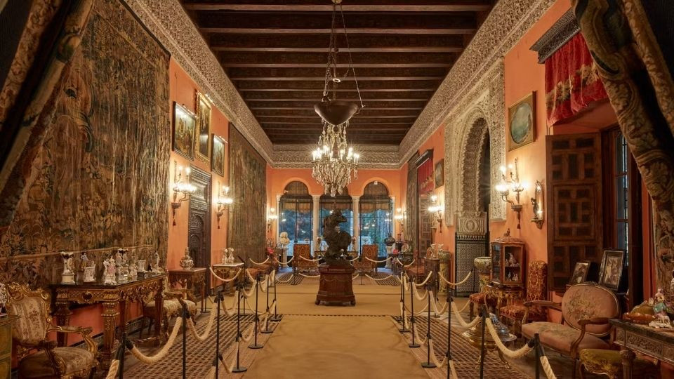 Palacio de las Duenas: Entry Ticket + Audio Guide App Palacio de las Duenas: Entry Ticket + Audio Guide App