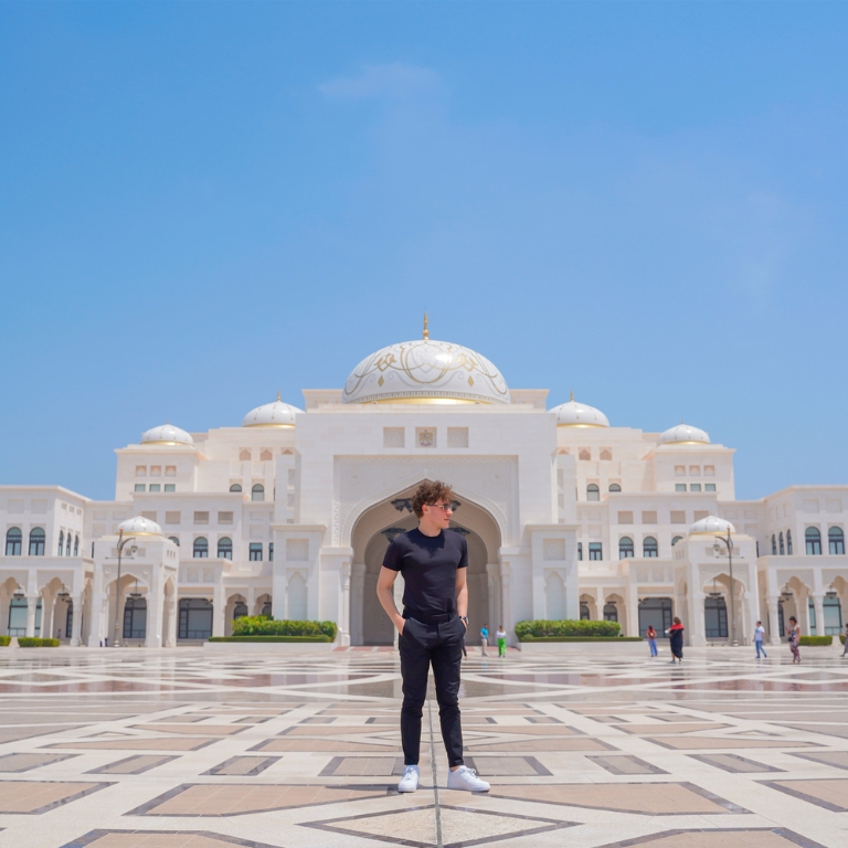 Another view of Premium Abu Dhabi Full-Day Sightseeing Tour from Dubai at Dubai