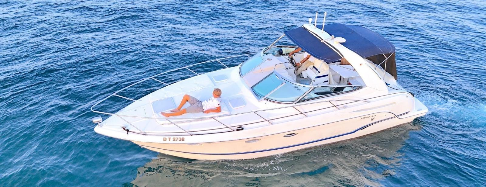 Private Luxury Yacht Cruise in 35FT Boat Tours and Cruises at dubaitrades.com