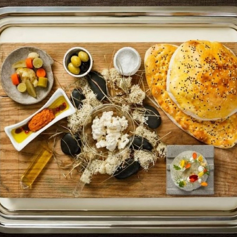 Enigma - 3 Course Sharing Style Set Menu