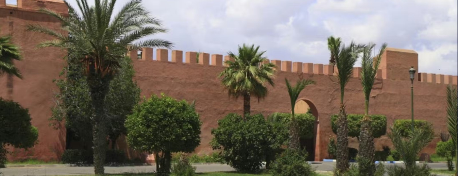 Marrakesh: Jardin Majorelle Guided Tour and Transfers Must-see attractions at dubaitraveltours.com