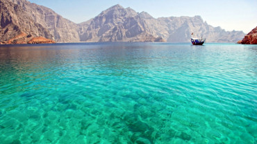 جولة الإبحار بالقارب التقليدي جولة الإبحار بالقارب التقليدي
