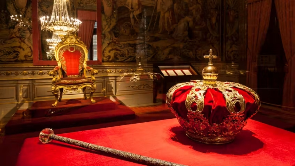 Royal Palace of Madrid: Fast Track Entry