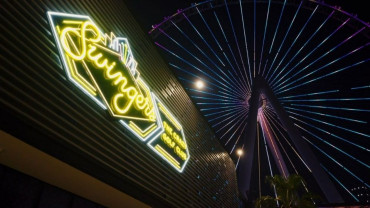 Swingers Golf: Golf, Drinks & Dinner Experience