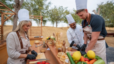 Traditional Emirati Cooking Class & Bedouin Dinner Traditional Emirati Cooking Class & Bedouin Dinner