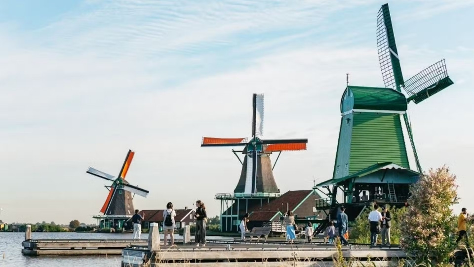 Zaanse Schans, Edam, Volendam & Marken: Half-Day Guided Tour Zaanse Schans, Edam, Volendam & Marken: Half-Day Guided Tour