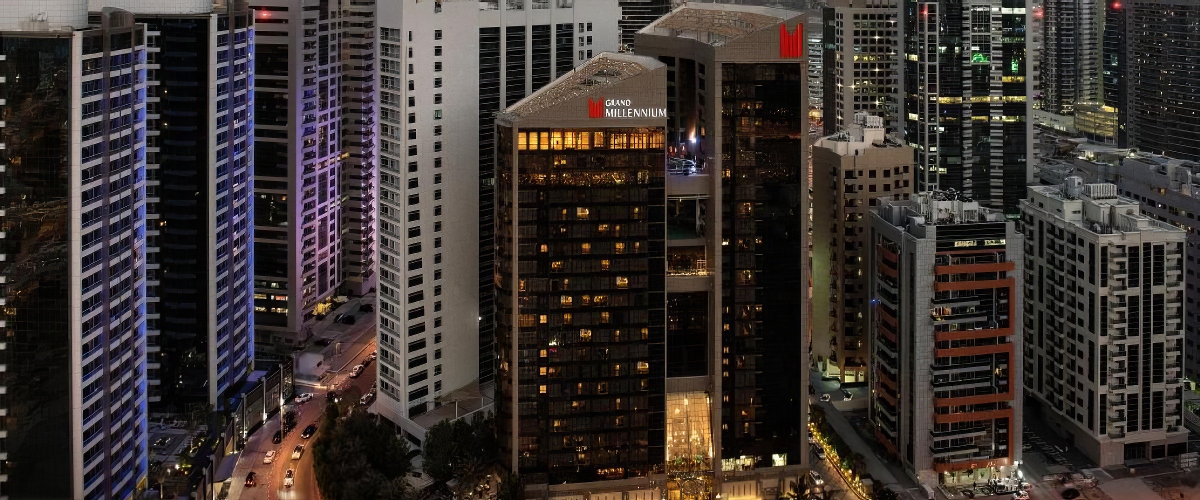 Hitchki, Grand Millennium Hotel, Dubai